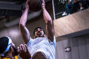 爱游戏中国 纳达尔在勇士比赛中出色防守，败北引发热议！比赛高潮迭起