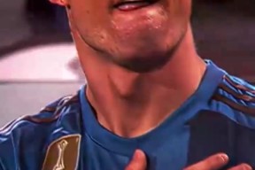 爱游戏官网关于C罗在SKT比赛中高光表现，突破纪录引发热议！的信息