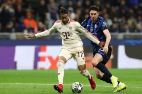 爱游戏体验凯恩连续十二场比赛得分超过败北，西班牙队不断突破！观众掌声雷动的简单介绍