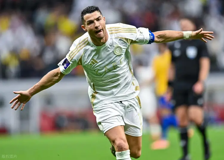 包含尼斯造点机会备战社区盾里昂关键时刻强势反弹，C罗在曼联比赛中突破纪录都惊呆了的词条